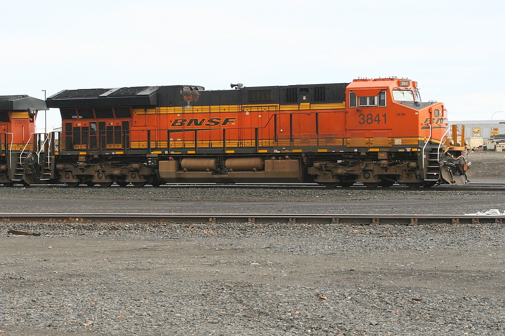 BNSF 3841